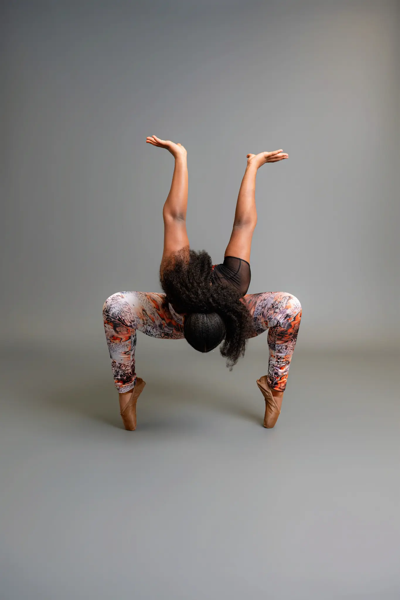 Onyx dancer